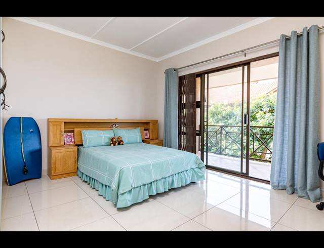 5 BEDROOM HOUSE FOR SALE IN BALLITO CENTRAL
